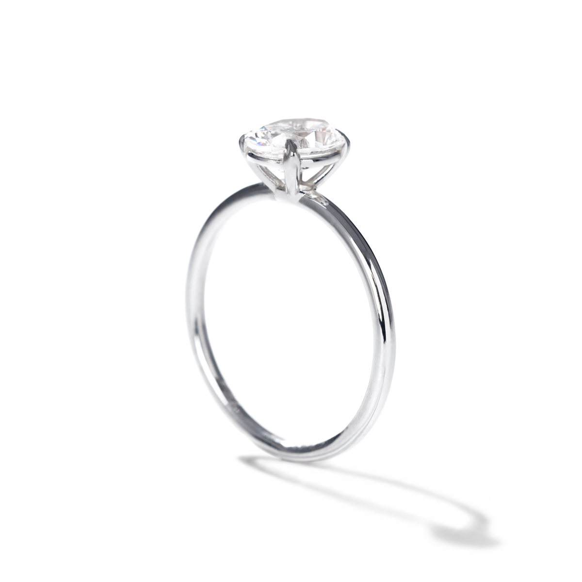 18K White Gold Platinum Prong Solitaire Oval Diamond Engagement Ring