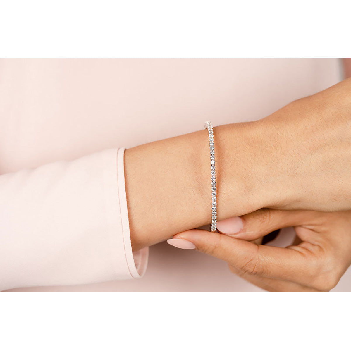 Endless Elegance Diamond Bangle